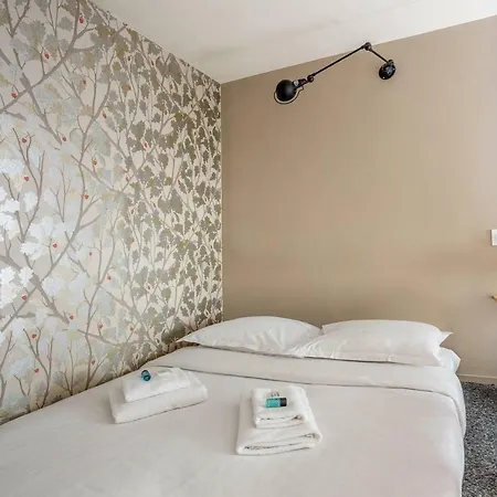 Atelier Esprit Loft Au Calme Sur Jardin Parigi