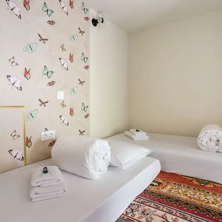 Atelier Esprit Loft Au Calme Sur Jardin